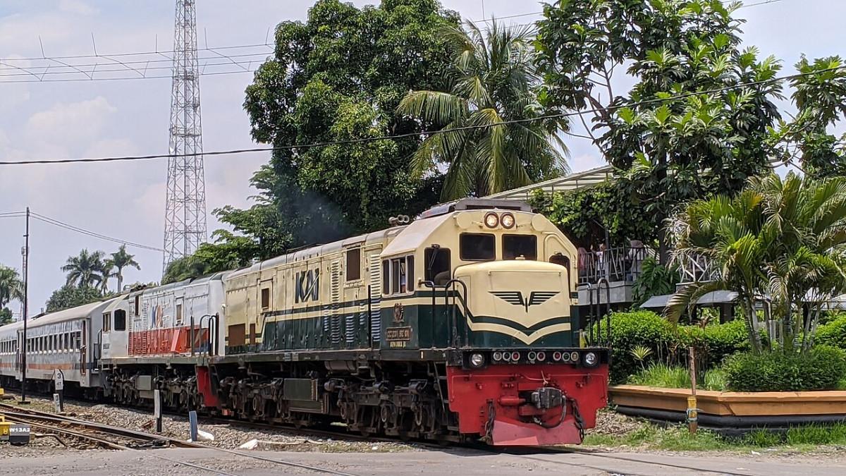 KA Tawang Alun melayani perjalanan Banyuwangi-Malang PP dengan tiket hemat Rp 62 ribu, cocok untuk wisatawan Jawa Timur.