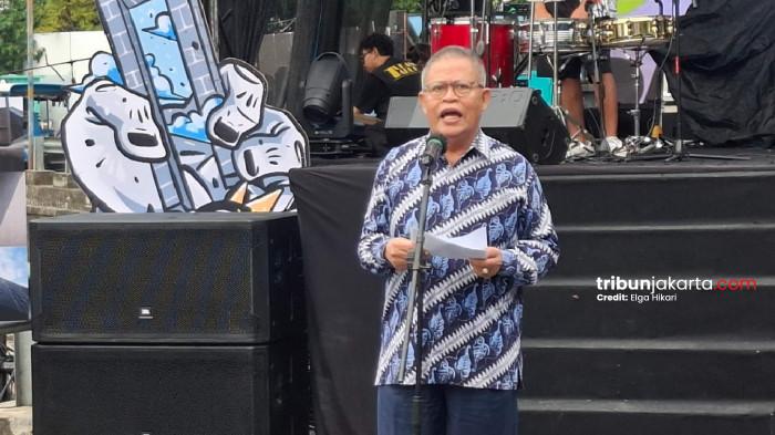 REKTOR IKJ DI FESTIVAL KALI PASIR