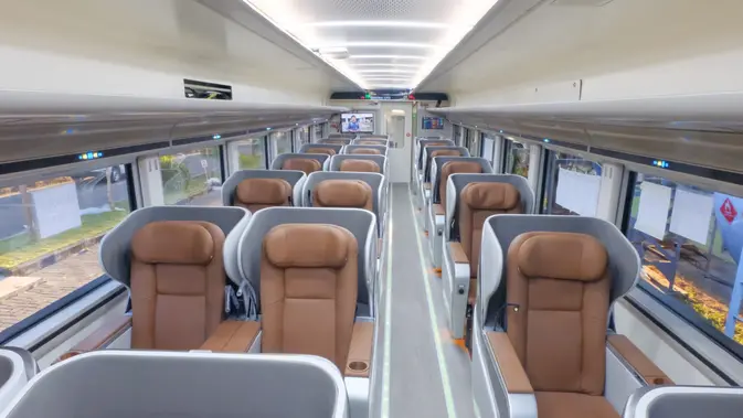 Suasana kabin kereta luxury. (dok. PT KAI)