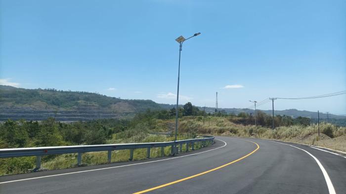 JALAN KHUSUS - Jalan khusus PT MSM-TTN yang menghubungkan Kota Bitung dan Kabupaten Minahasa Utara, Jumat (24/7/2026). Jalan ini sudah difungsikan sejak Senin (22/6/2026).
