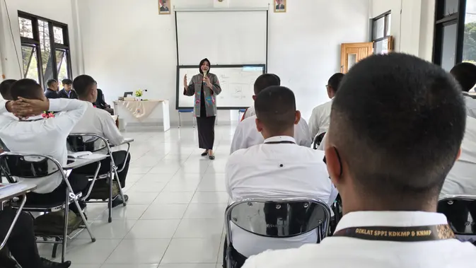 Pelatihan dan sertifikasi manajer Koperasi Merah Putih di Makassar. (Liputan6.com/Fauzan) Pelatihan dan sertifikasi manajer Koperasi Merah Putih di Makassar. (Liputan6.com/Fauzan)