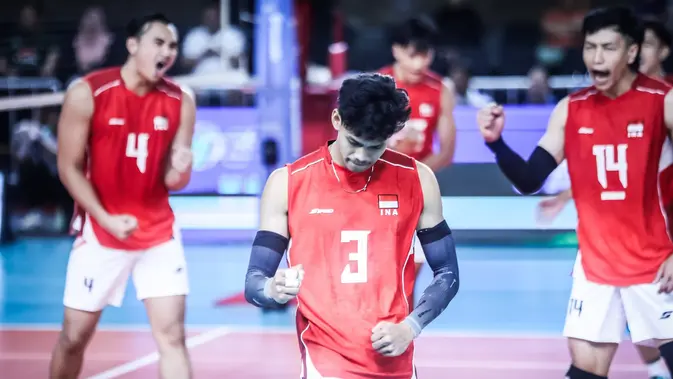 Timnas voli putra Indonesia melibas Kamboja 3-0 pada leg pertama SEA V Cup 2026 di Jakarta International Velodrome, Rabu (22/7/2026). Indonesia tampil dominan untuk meraih kemenangan 3-0 (28-26, 25-15, 25-17). (PBVSI)