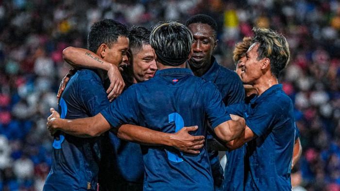SELEBRASI - Para pemain Timnas Kamboja merayakan gol bersama pada pertandingan FIFA Matchday Juni 2026 melawan Bhutan, 4 Juni 2026. Kamboja berhasil menang 4-0.