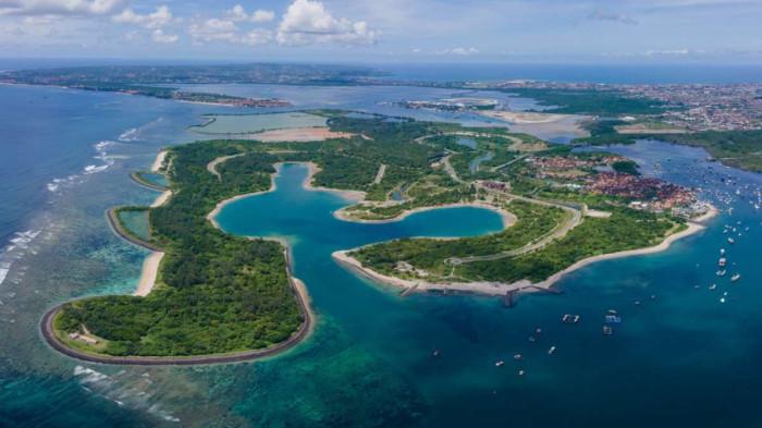 LANSKAP UDARA – Foto lanskap udara KEK Kura-Kura di Pulau Serangan, Kota Denpasar. KEK Kura Kura Bali sebagai kawasan pengembangan Indonesia Financial Center (IFC).