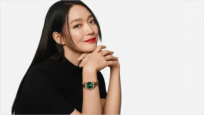 Intip gaya elegan Shin Min Ah yang jadi brand ambassador OMEGA (Omega)
