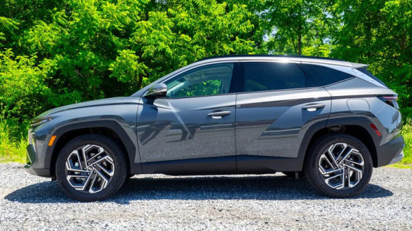 2026 Hyundai Tucson Hybrid driver's side profile
