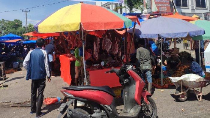 Suasana di Pasar Simpang Limun Kota Medan.Anisa