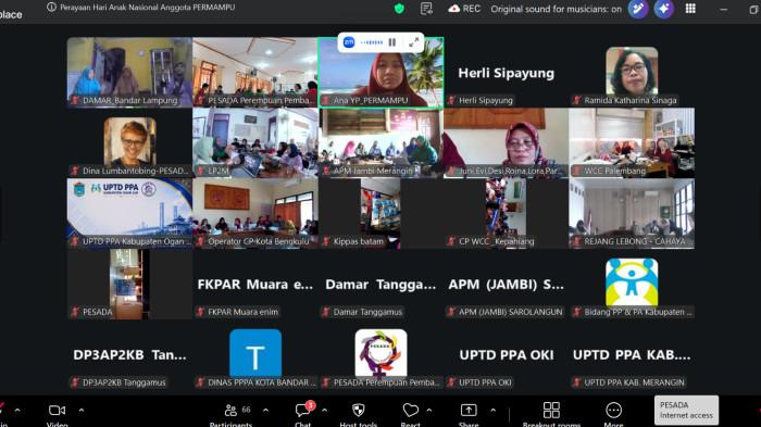 HARI ANAK NASIONAL - Konsorsium PERMAMPU (Perempuan Sumatera Mampu) menggelar Pertemuan Penyadaran Isi Utama, Makna, dan Penerapan Undang-Undang No. 12 Tahun 2022 tentang Tindak Pidana Kekerasan Seksual (UU TPKS) di Sidikalang, Dairi, Jumat (24/7/2026). Kegiatan ini untuk memperingati Hari Anak Nasional 2026.