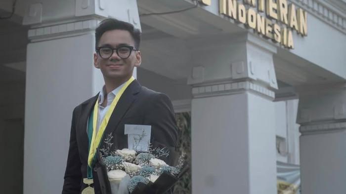 MENINGGAL DUNIA -- Dokter internship FKUI, Muhamad Zulfikar Drakel ditemukan meninggal dunia di kamar mandi penginapan di Kota Metro, Lampung, Selasa (21/7/2026) malam.
