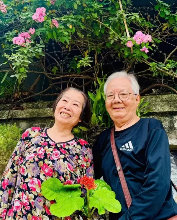 Ngoc Cam and Bach Che in Hanoi during a date in 2025. Photo: Provided by the subject