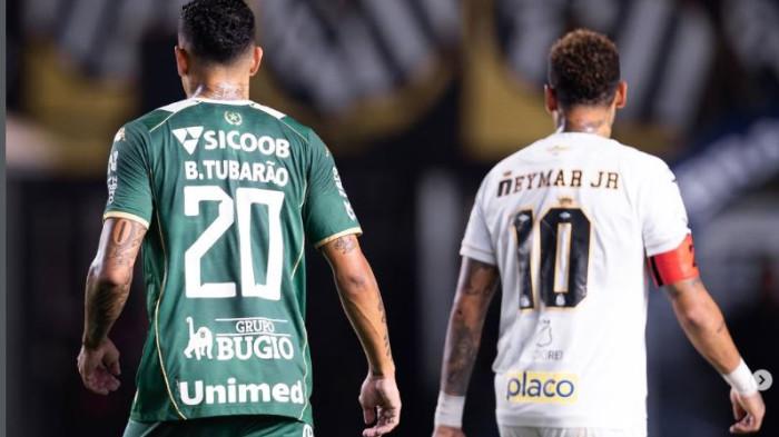 Setelah dilepas Persija Jakarta, Bruno Tubarao kini resmi bergabung dengan klub asal Brasil, Chapecoense. Pemain berposisi sebagai winger itu langsung menjalani laga debut saat Chapecoense harus bertamu ke kandang Santos yang diperkuat Neymar (Minggu (26/7/2026).