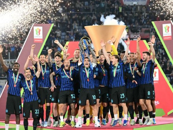 Inter Milan menjuarai Coppa Italia setelah mengalahkan Lazio pada final di Stadion Olimpico, Roma, Rabu (13/5/2026).