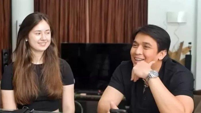 STATUS KEWARGANEGARAAN - Potret Billy Syahputra dan Vika Kolesnaya (arsip 2024).