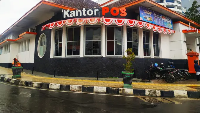 Kehadiran Pos Logistik, anak perusahaan PT Pos Indonesia siap memberikan kemudaahan seperti diskon pengiriman serta paket penjemputan kiriman barang bagi UMKM. (Liputan6.com/Jayadi Supriadin) Kehadiran Pos Logistik, anak perusahaan PT Pos Indonesia siap memberikan kemudaahan seperti diskon pengiriman serta paket penjemputan kiriman barang bagi UMKM. (Liputan6.com/Jayadi Supriadin)