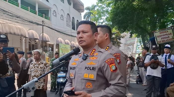 BENTROKAN MENTENG - Kabid Humas Polda Metro Jaya Kombes Pol Budi Hermanto menerangkan penyidik telah menetapkan tujuh orang sebagai tersangka dalam kasus bentrokan maut di wilayah Menteng, Jakarta Pusat, Minggu (26/7/2026) yang menewaskan satu orang inisial K (23).