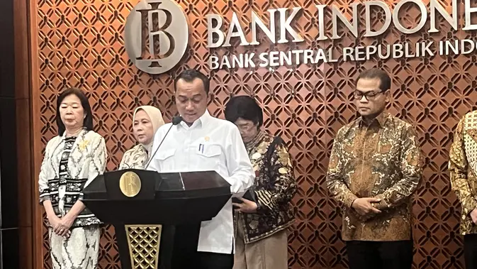 Mensesneg Prasetyo Hadi menuturkan, Presiden Prabowo Subianto telah menerima pengunduran diri Gubernur BI Perry Warjiyo.