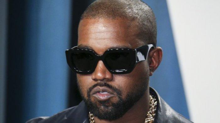 Kanye West menghadiri Pesta Vanity Fair Oscar 2020 setelah Oscar tahunan ke-92 di Pusat Seni Pertunjukan Wallis Annenberg di Beverly Hills pada 9 Februari 2020.