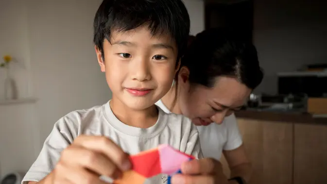 Cara berkomunikasi dengan anak autisme (foto/dok: freepik)