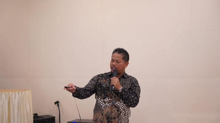 BERI PANDANGAN - Dosen Fakultas Ekonomi Universitas Borneo Tarakan (UBT), Dr Margiyono turut memberikan pandangannya pasca mundurnya Gubernur BI.