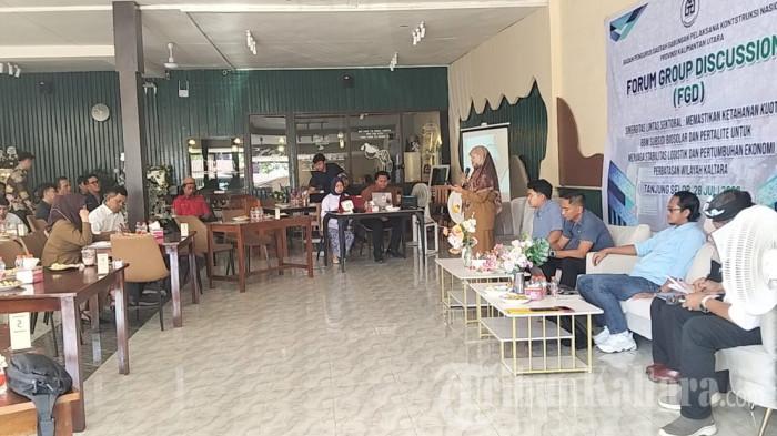 DORONG SATGAS BBM - Pelaksanaan FGD di Cafe D'Kafetaria Coffee, Jalan Lembasung, Tanjung Selor, Kabupaten Bulungan, Kaltara, Selasa (28/7/2026). BPD GAPENSI Kaltara satukan lintas sektor, dorong pembentukan Satgas Distribusi BBM Subsidi, demi stabilitas logistik dan ekonomi Kalimantan Utara.