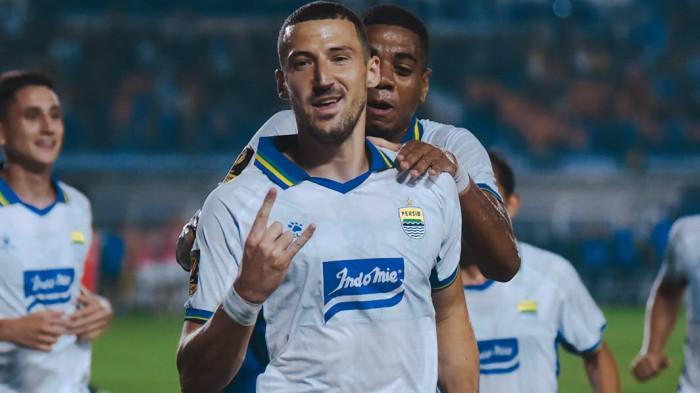 PIALA PRESIDEN 2026 - Persib Bandung Vs DPMM FC skor 1-0 dalam laga Piala Presiden 2026, Selasa (28/7/2026). Gol Balsa Sekulic bawa Maung Bandung ke semifinal.