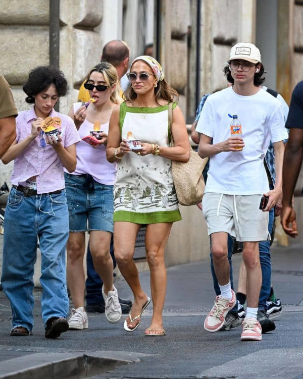 Jennifer Lopez is seen exploring the sights of Rome accompanied by her twins Max and Emme Muniz