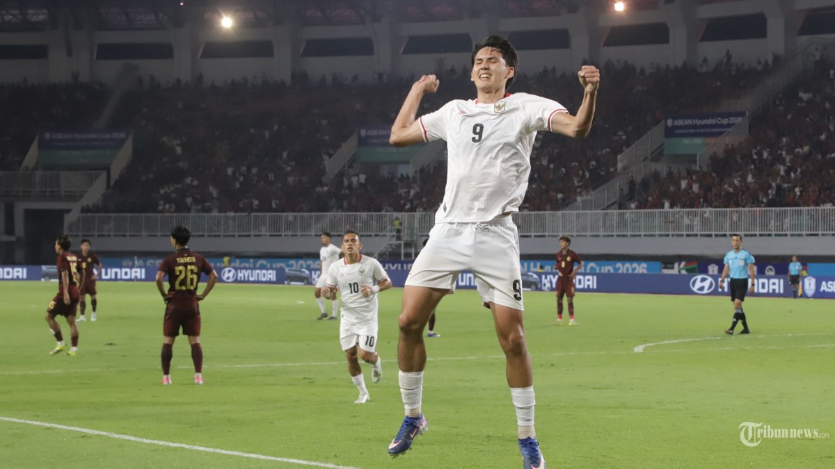 MENANG BESAR - Pesepak bola timnas Indonesia melakukan selebrasi usai cetak gol saat melawan Kamboja pada laga Grup A Piala AFF 2026 di Stadion Pakansari, Bogor, Senin (27/7/2026). Pada laga Grup A Piala AFF 2026 timnas Indonesia berhasil mengalahkan timnas Kamboja dengan skor 5-1. Tribunnews/Jeprima