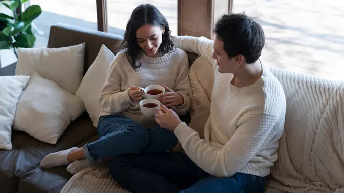 Signs a Pisces man is in love with you. (Photo: Freepik)