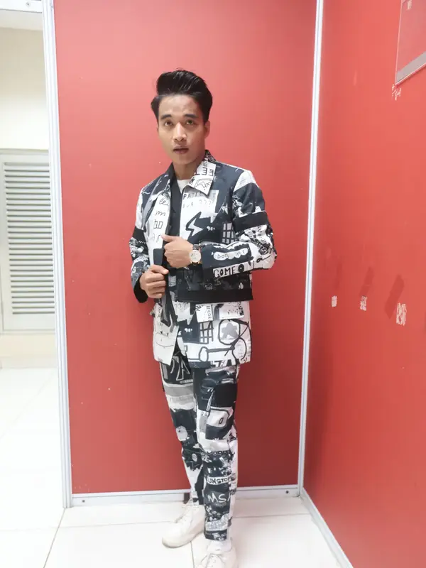 Sahwan Dangdut Academy 8 disebut mirip Imam S. Arifin (credit: KapanLagicom/Budy Santoso)