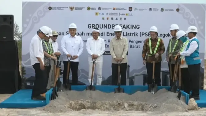 Peletakan batu pertama atau Groundbreaking Proyek PSEL TPPAS Legok Nangka, Bandung, Jawa Barat. (Foto: Liputan6.com/Devira P)