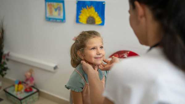 Thyroid Or Hypothyroidism Symptoms In Children Shares By Expert