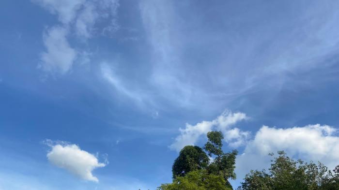 PRAKIRAAN CUACA - Potret kondisi cuaca di Kota Gorontalo hari ini, Jumat (29/5/2026) terpantau berawan pada pukul 16.45 Wita - BMKG prakirakan cuaca Gorontalo Sabtu 30 Mei 2026 berawan hingga hujan ringan di sejumlah wilayah dengan kelembapan tinggi.
