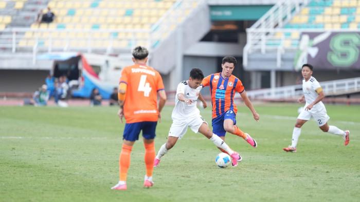 GAGAL MENANG - Penyerang Persija Jakarta, Witan Sulaeman saat tampil membela skuad Garuda yang bermain imbang 2-2 dengan Port FC pada laga kedua Grup B Piala Presiden 2026 di Stadion Gelora Bung Tomo, Surabaya, Rabu (29/7/2026).