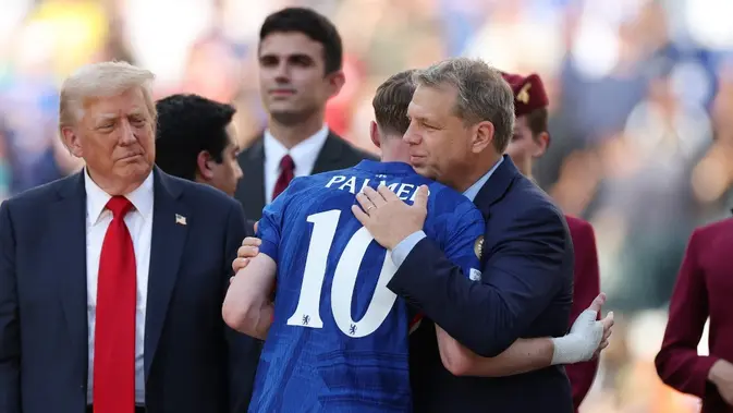 Pemilik Chelsea, Todd Boehly. (AFP/FRANCK FIFE)