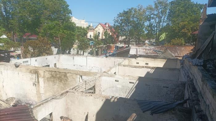 KEBAKARAN - Suasana terkini di lokasi kebakaran Kelurahan Wanea, Lingkungan 1, Kecamatan Wanea, Kota Manado, Provinsi Sulut, Kamis (30/7/2026).