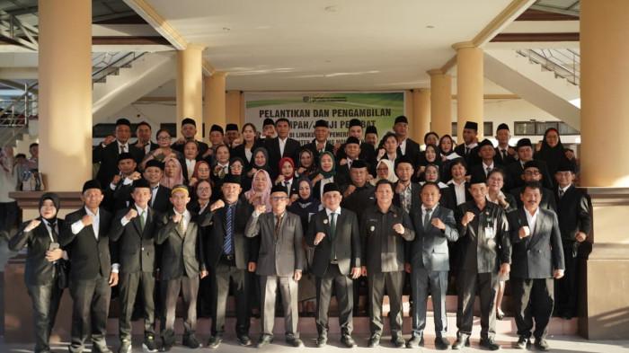 Bupati Bolaang Mongondow (Bolmong) Yusra Alhabsyi dan Wakil Bupati Bolmong Dony Lumenta