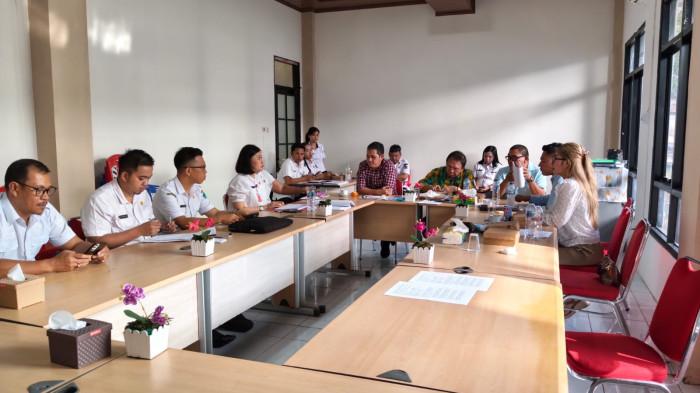 Tiga komisi di lembaga Dewan Perwakilan Rakyat Daerah (DPRD) Kabupaten Minahasa