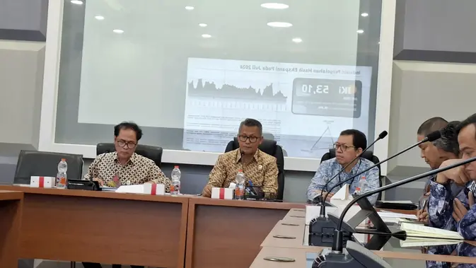 Juru Bicara Kemenperin, Febri Hendri Antoni Arief, dalam konferensi pers Indeks Kepercayaan Industri (IKI) Juli 2026 di Jakarta, Kamis (30/7/2026).