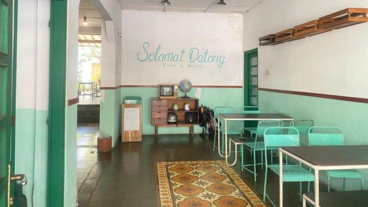 KEDAI BAKOEL ES