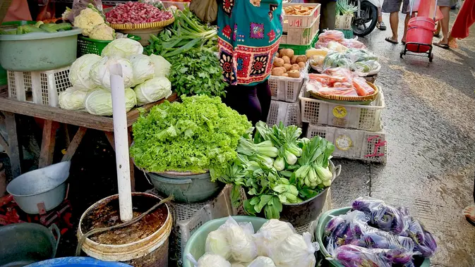 Pasar Kebayoran Lama pada pantauan harga pangan, Jumat pagi (31/7). (Liputan6.com/Cahya Alena Fauza).