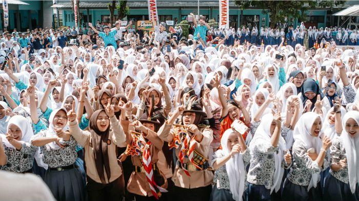 2YAMAHA - Yamaha Jawa Barat kembali menghadirkan program School of Skena