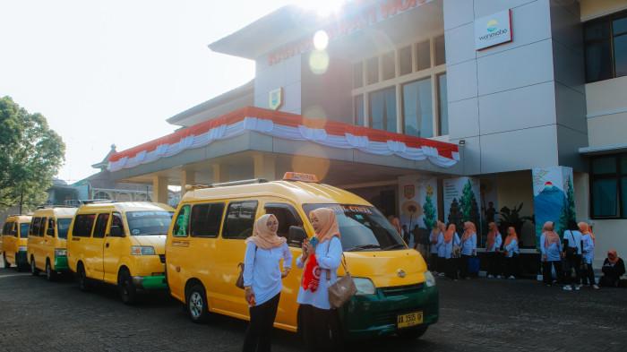 20260731_Dharma Wanita Persatuan Setda Wonosobo naik angkot ke Menjer_1