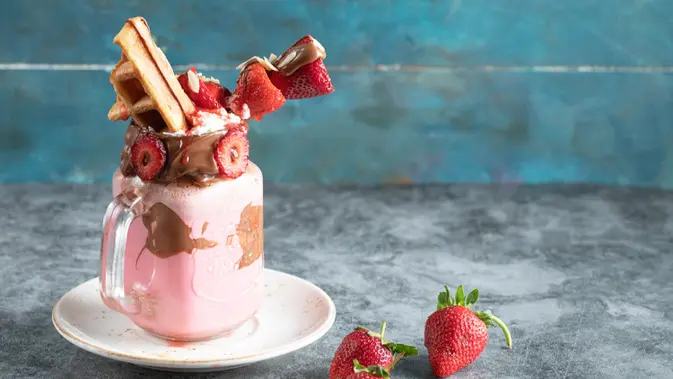Milkshake dan Minuman Tinggi Gula. (Gambar: azerbaijan_stockers/Magnific)