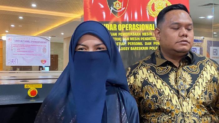 MEMULAI HIDUP BARU -- Babak Baru Kehidupan Wardatina Mawa di Jakarta Usai Resmi Bercerai dari Insanul Fahmi