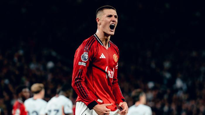 SELEBRASI - Selebrasi penyerang Manchester United, Benjamin Sesko setelah mencetak gol ke gawang Brentford pada pekan ke-34 Liga Inggris di Old Trafford, Selasa (28/4/2026) dini hari WIB. Manchester United menang 2-1.