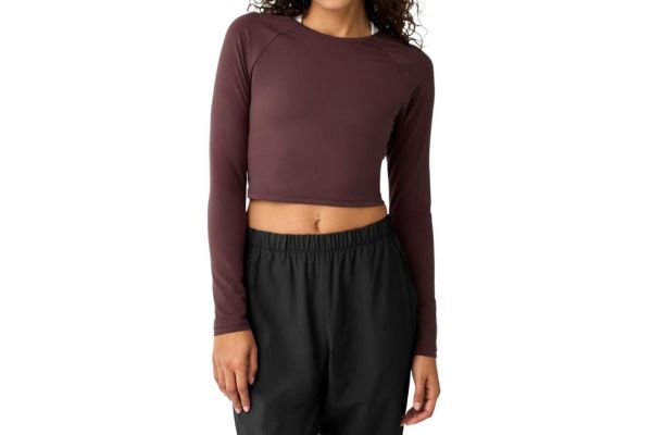 Brooks Luxe Crop Long-Sleeve Shirt - Women's REI Co-op-01.jpg Credit: Rei
