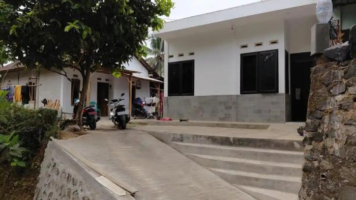 KEMATIAN SUTRIMO - Kondisi depan rumah almarhum Sutrimo di Desa Wlahar, Kecamatan Wangon, Kabupaten Banyumas, Selasa (28/7/2026). Pihak keluarga memastikan tidak akan menempuh jalur hukum terkait kematian Sutrimo meskipun masih menyisakan tanda tanya.Artikel ini telah tayang di TribunBanyumas.com dengan judul Kesaksian Tetangga, Sutrimo sempat Pulang Kampung sebelum Meninggal di Jakarta, https://banyumas.tribunnews.com/barlingmascakeb/94475/kesaksian-tetangga-sutrimo-sempat-pulang-kampung-sebelum-meninggal-di-jakarta.Penulis: Permata Putra Sejati | Editor: khoirul muzaki