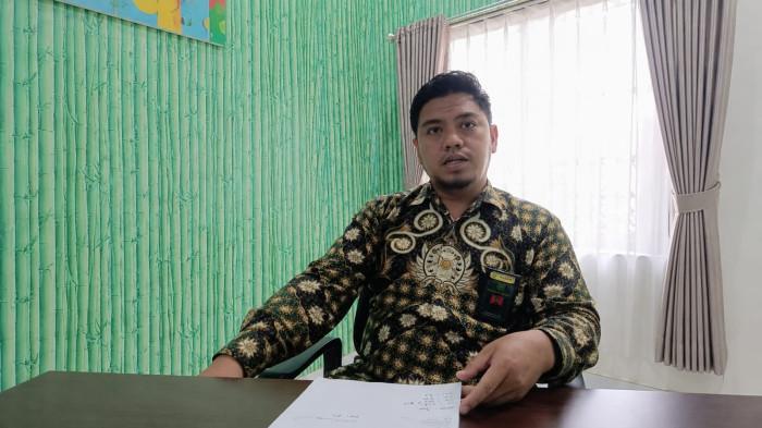 ANGKA PERCERAIAN - Humas Pengadilan Agama Tenggarong, Riduansyah, mengungkapkan Pengadilan Agama Tenggarong mencatat sebanyak 944 perkara perceraian terjadi di Kabupaten Kutai Kartanegara (Kukar) selama periode Januari hingga 30 Juni 2026 dari total perkara tersebut, sebanyak 242 merupakan cerai talak yang diajukan suami, sedangkan 702 lainnya adalah cerai gugat yang diajukan pihak istri. (TRIBUNKALTIM.CO/PATRICK VALLERY SIANTURI)