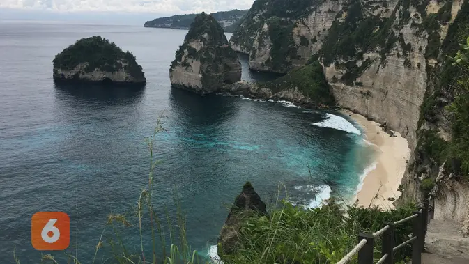 Pantai Atuh, Nusa Penida, Bali. (Liputan6.com/Putu Elmira)