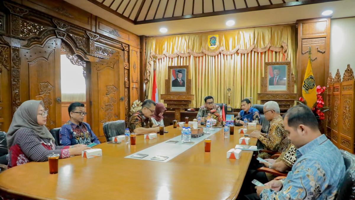 PELAYANAN PUBLIK KLATEN - Suasana pertemuan antara Pemerintah Kabupaten Klaten dan Ombudsman RI yang dihadiri jajaran perangkat daerah membahas penguatan tata kelola pelayanan publik, Jumat (31/7/2026).